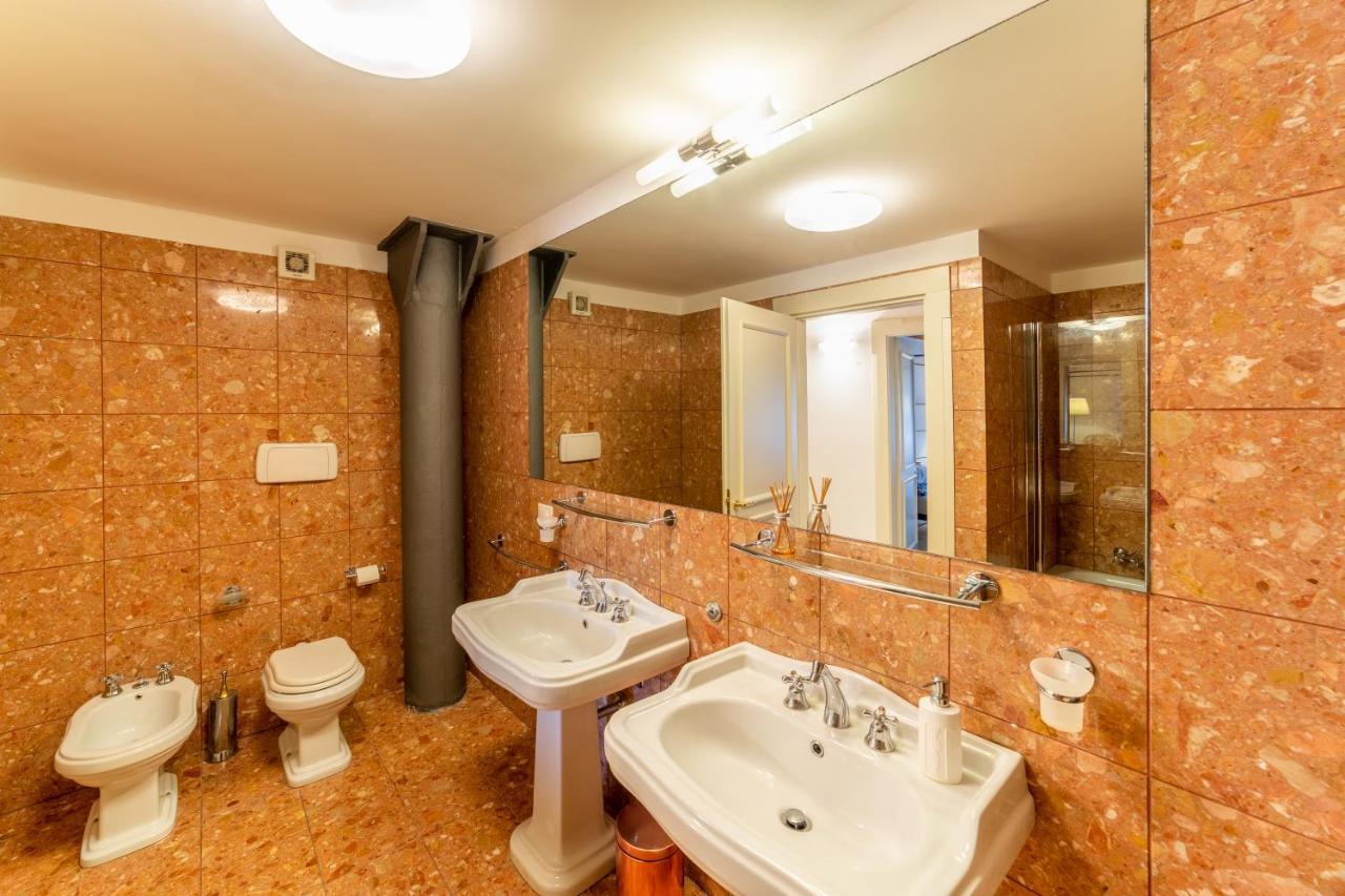 Youatmolino Canal View Apartment Venedig Eksteriør billede